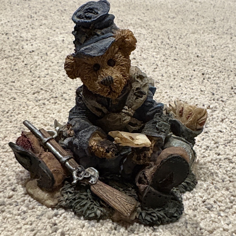 Boy bears union Jack… love letters